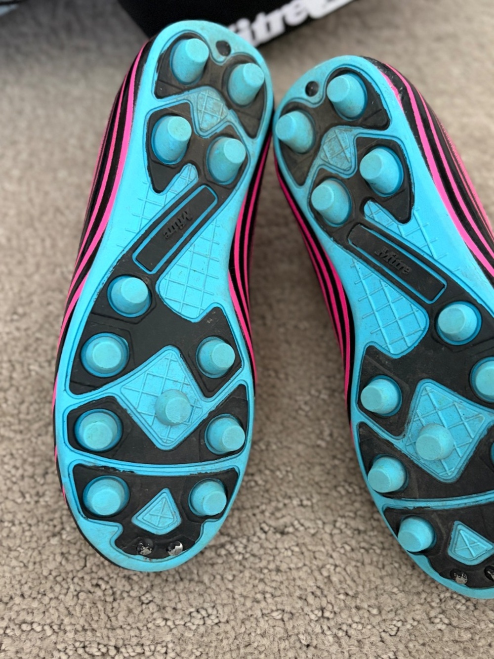 Mitre Electon Girls Soccer Cleats Sneakers Shoes Size 12 Pink Black Blue - Picture 3 of 4